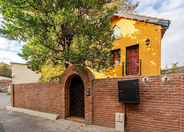 Villa Arancia Istanbul - Garden, Bbq, Sauna & Turkish Bath By The Tram In Fatih