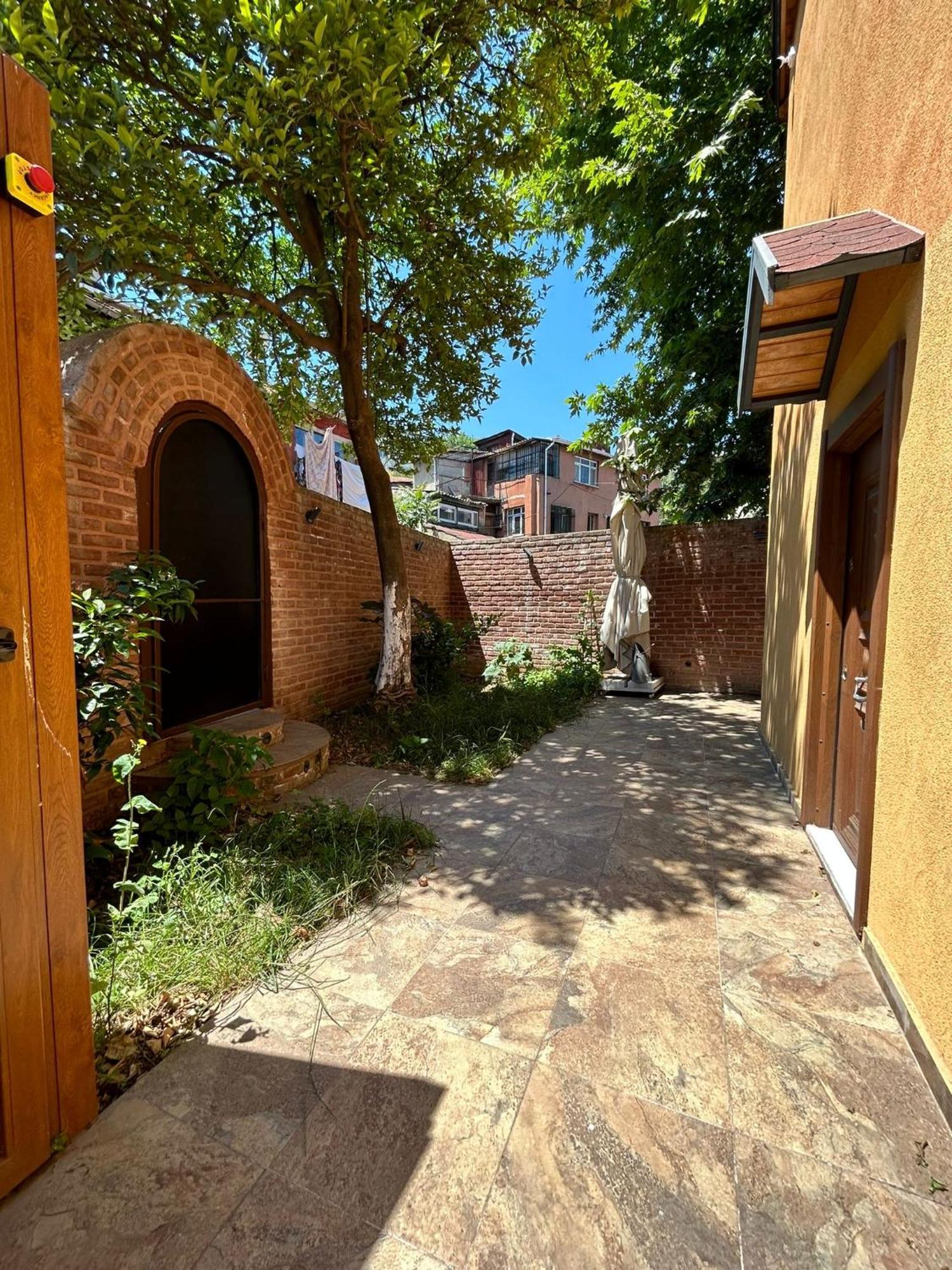 Arancia - Garden, Bbq, Sauna & Turkish Bath By The Tram In Fatih Villa Istambul