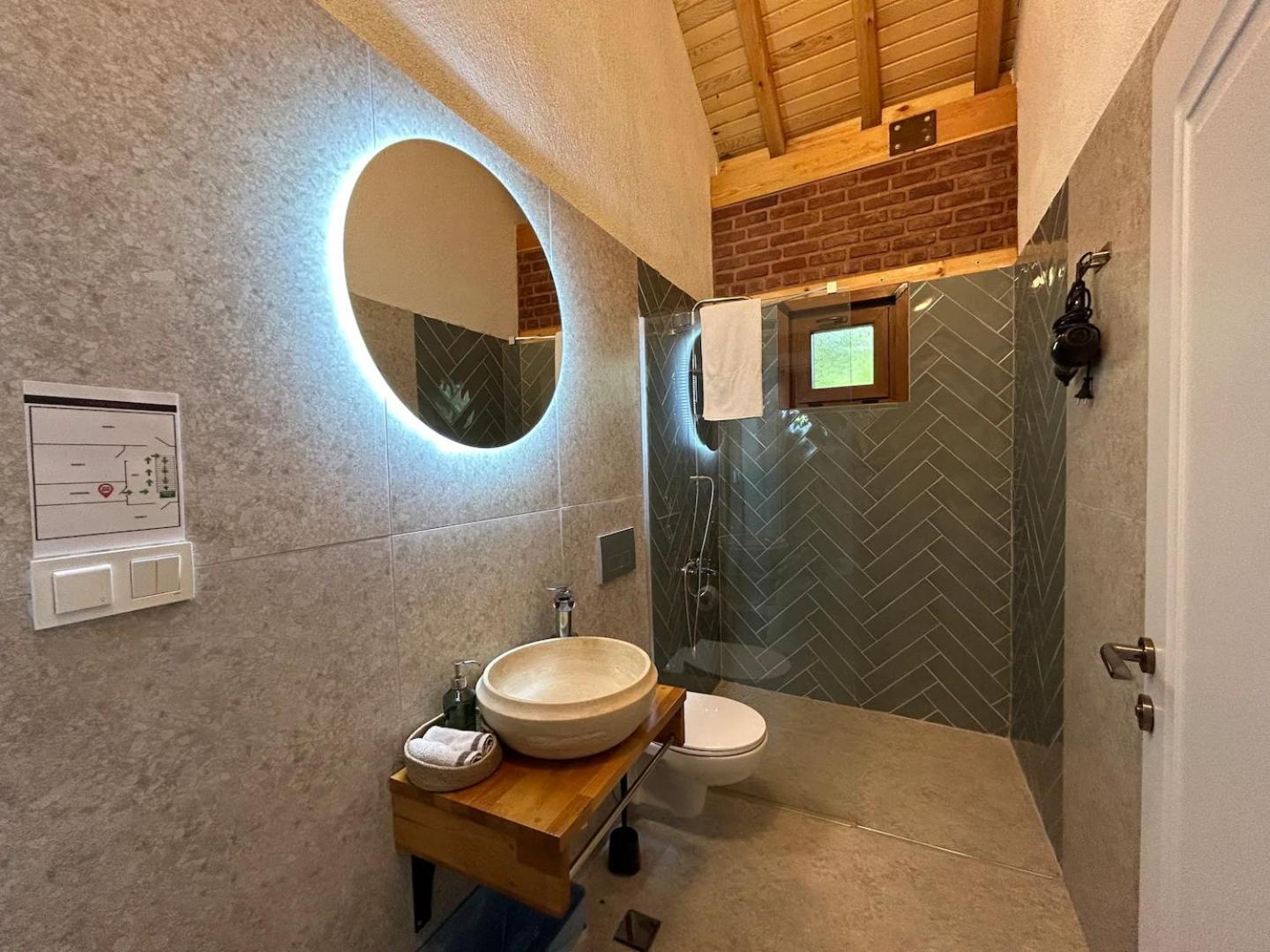 Arancia - Garden, Bbq, Sauna & Turkish Bath By The Tram In Fatih Vilă